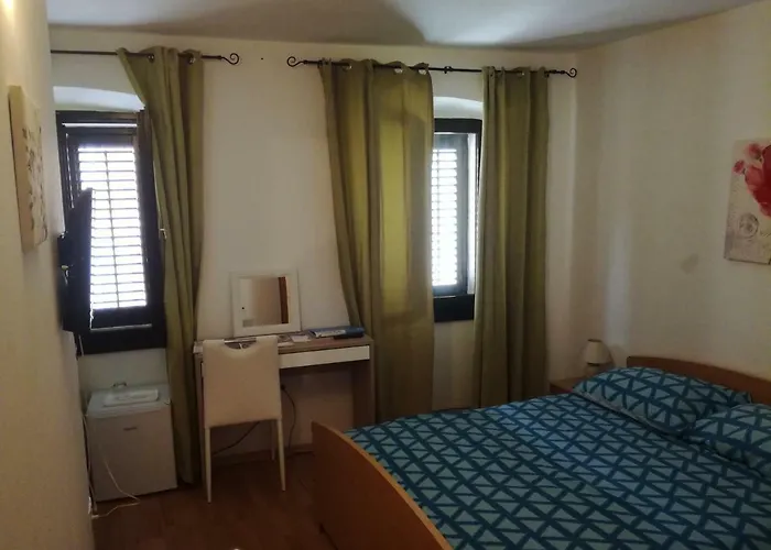 Gostinjska kuća Kvartin 3*